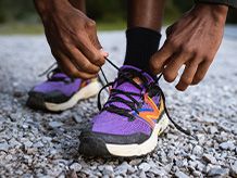 Men's running shoes