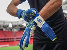 Goalkeeper equipment