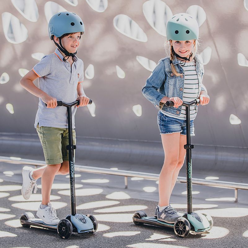 Scoot & Ride Highwaykick 5 LED balance tricycle green 96438 8